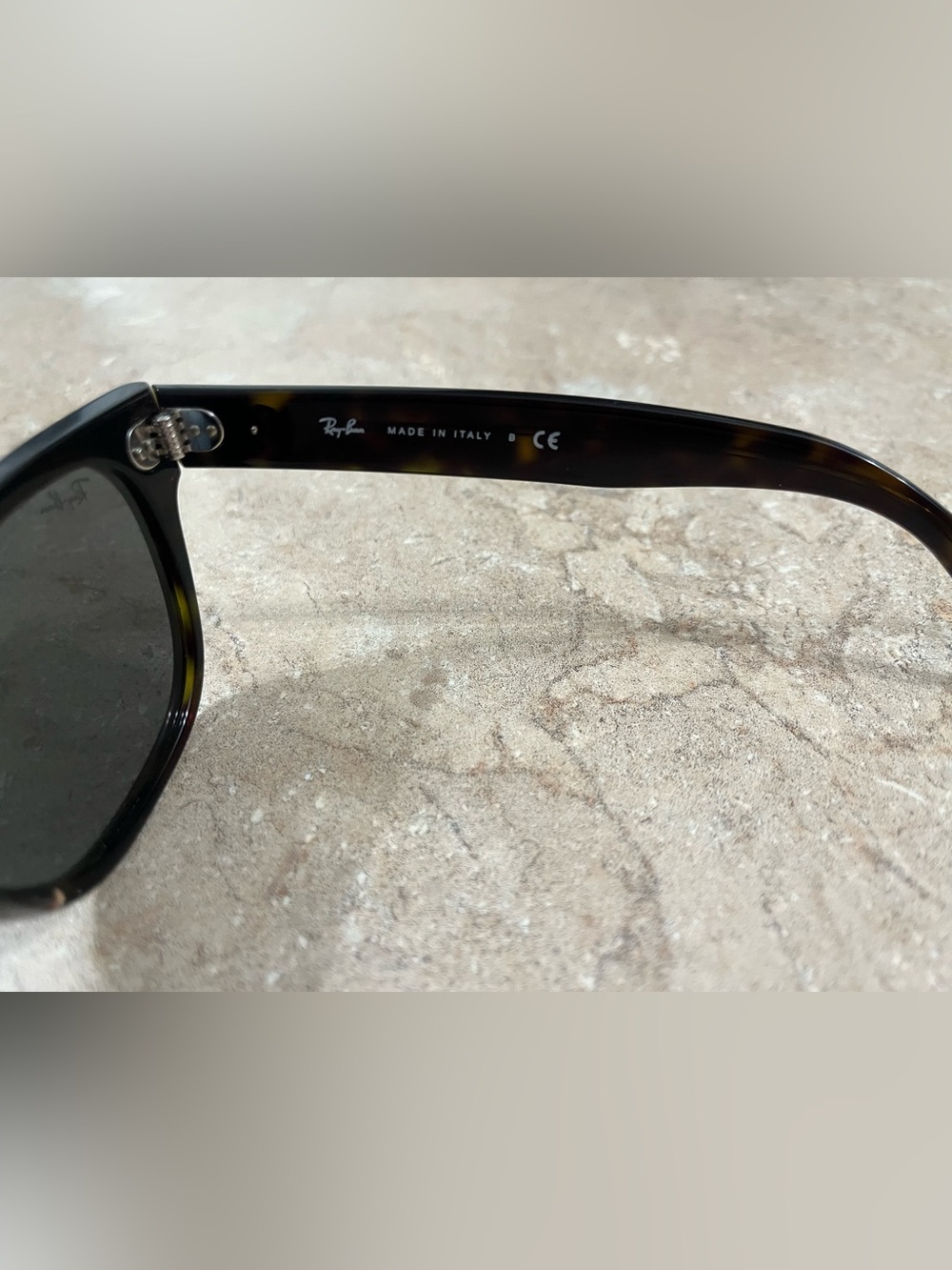 Ray-Ban Laramie tortoise sunglasses - Picture 6 of 16